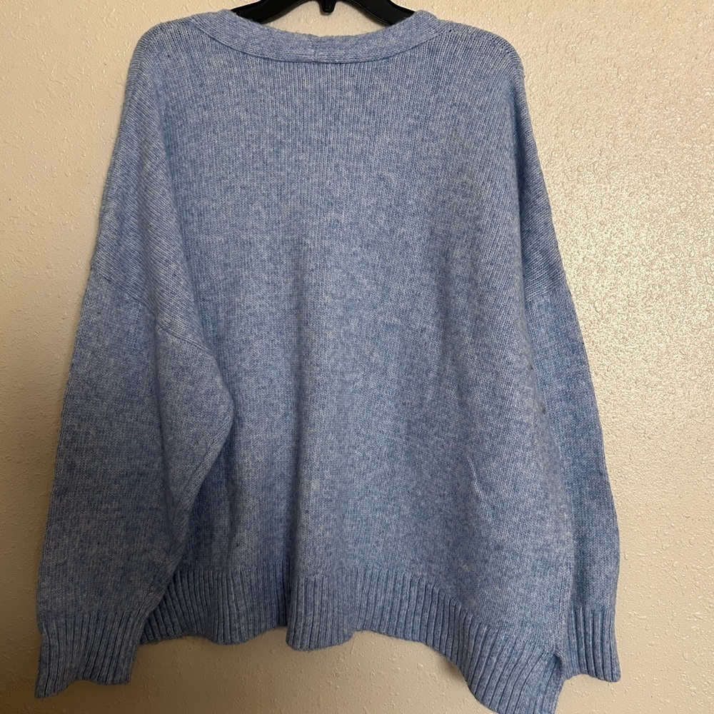 Ella Moss Blue V-Neck Relaxed Sweater - Picture 2 of 10